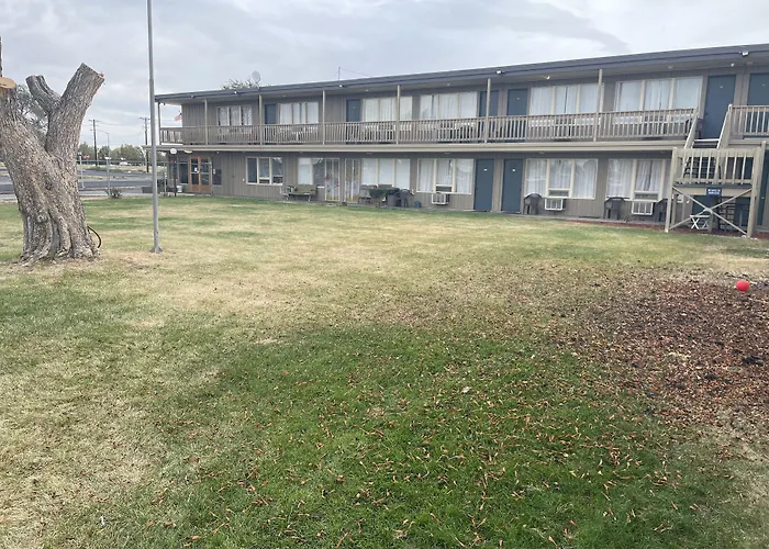 Motel Oasis